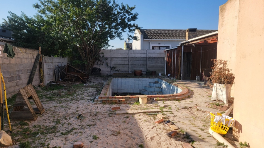 3 Bedroom Property for Sale in Highbury Western Cape